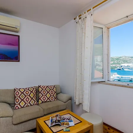Orka - One-bedroom 3 Adults