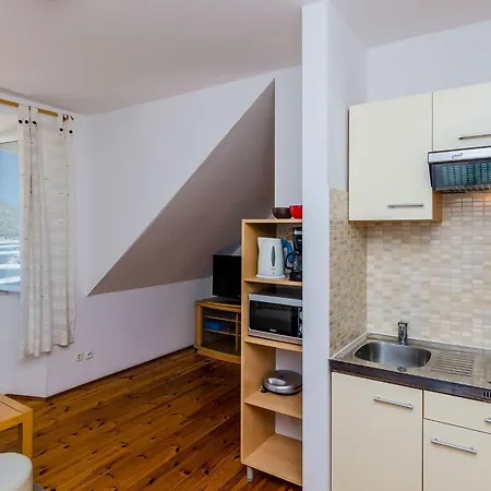 Orka - One-bedroom 3 Adults